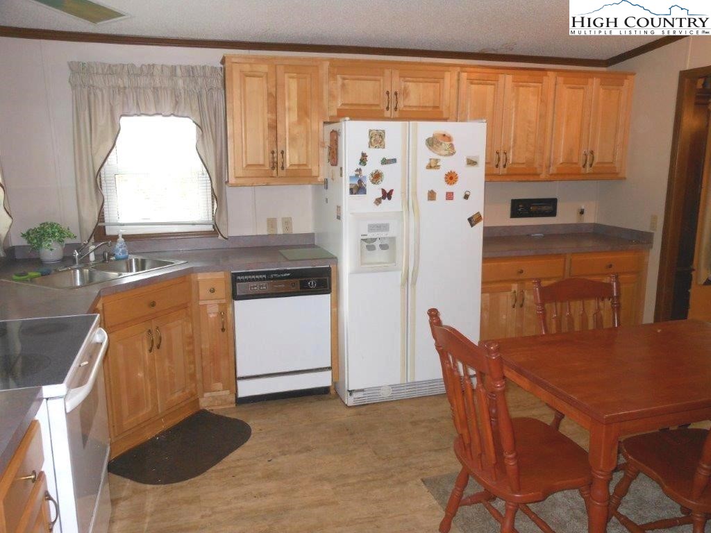 270 Hemlock Hill Road Boone, NC 28607 - Photo 24 of 44 Gallery Image 24