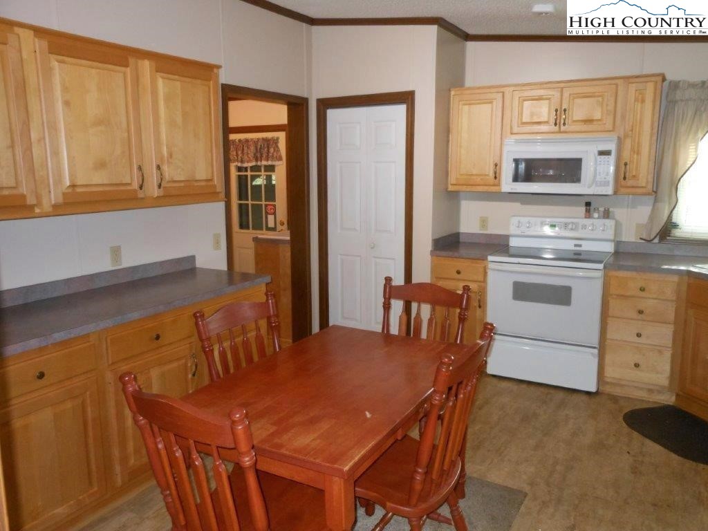 270 Hemlock Hill Road Boone, NC 28607 - Photo 25 of 44 Gallery Image 25