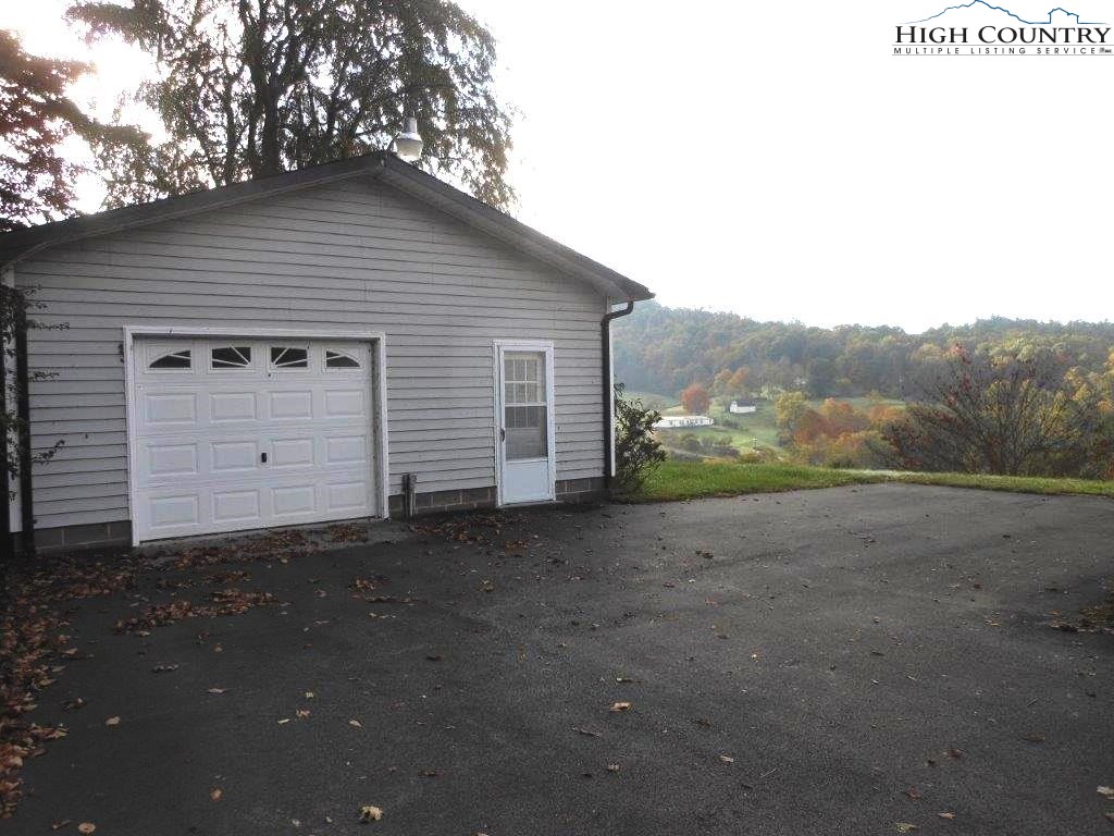 270 Hemlock Hill Road Boone, NC 28607 - Photo 42 of 44 Gallery Image 42