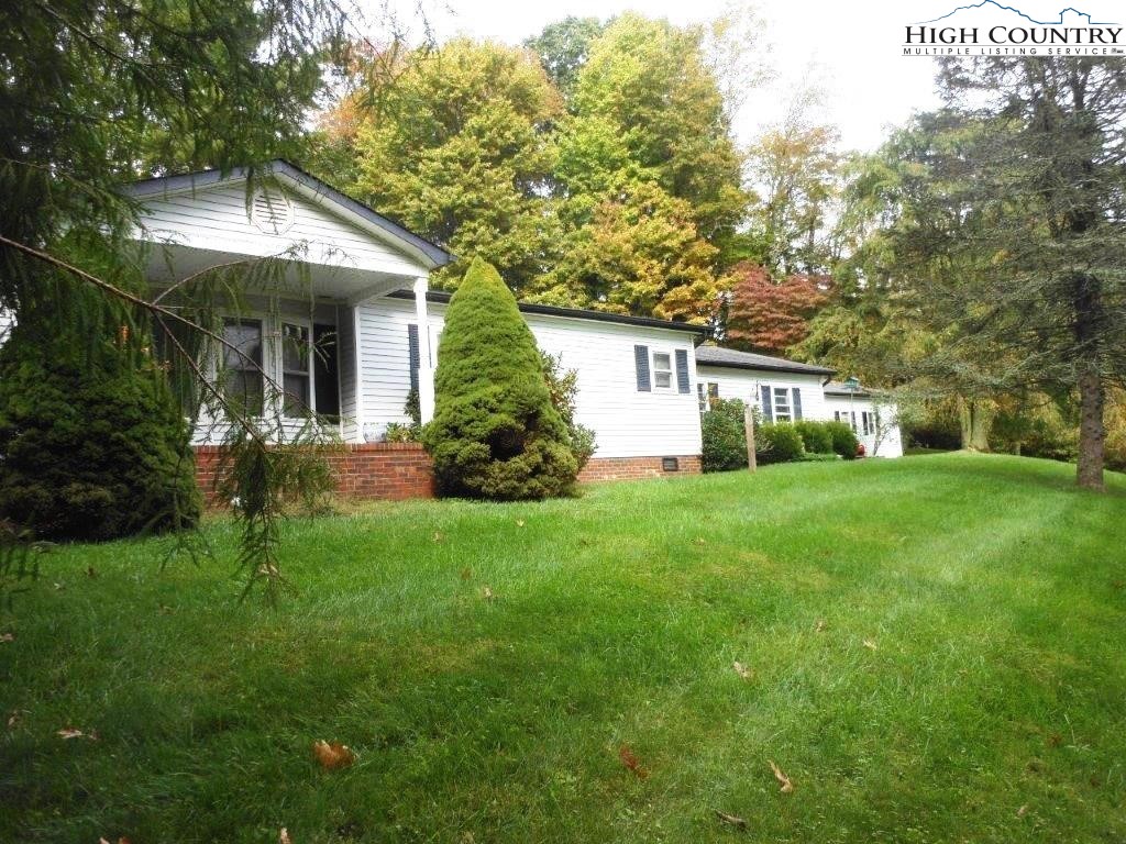 270 Hemlock Hill Road Boone, NC 28607 - Photo 7 of 44 Gallery Image 7