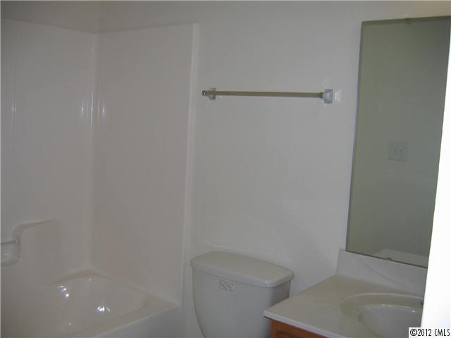 5721 Nesbit Road, Unit 4 Waxhaw, NC 28173 - Photo 13 of 15 Gallery Image 13