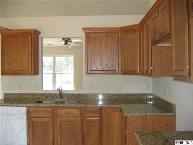 5721 Nesbit Road, Unit 4 Waxhaw, NC 28173 - Photo 4 of 15 Gallery Image 4