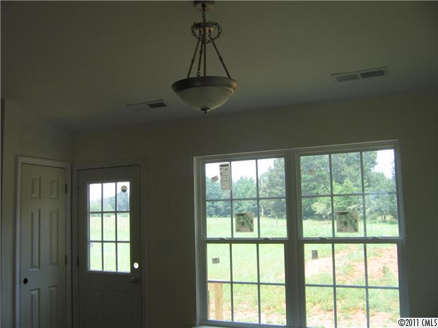 5721 Nesbit Road, Unit 4 Waxhaw, NC 28173 - Photo 7 of 15 Gallery Image 7