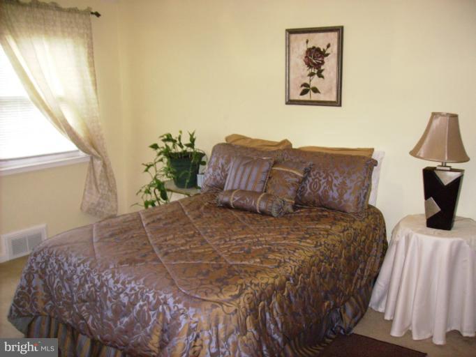 1323 Pentridge Road Baltimore, MD 21239 - Photo 11 of 17 Bedroom
