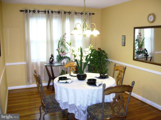 1323 Pentridge Road Baltimore, MD 21239 - Photo 5 of 17 Dining Room