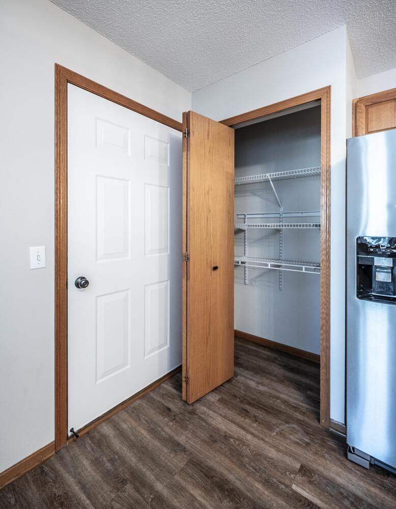 15664 Flackwood Way Apple Valley, MN 55124 - Photo 16 of 40