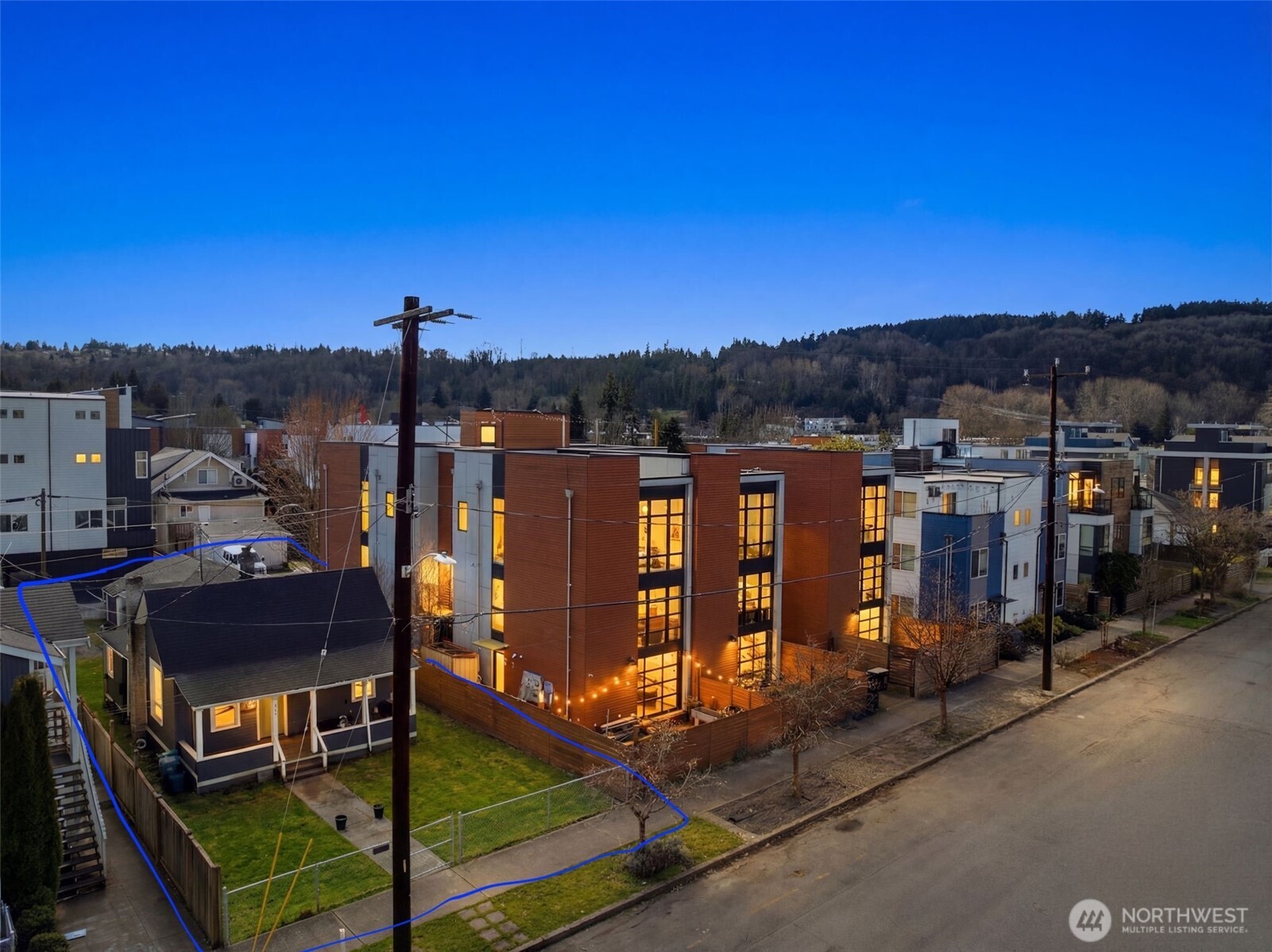 547 South Sullivan Street Seattle, WA 98108 - Photo 1 of 22