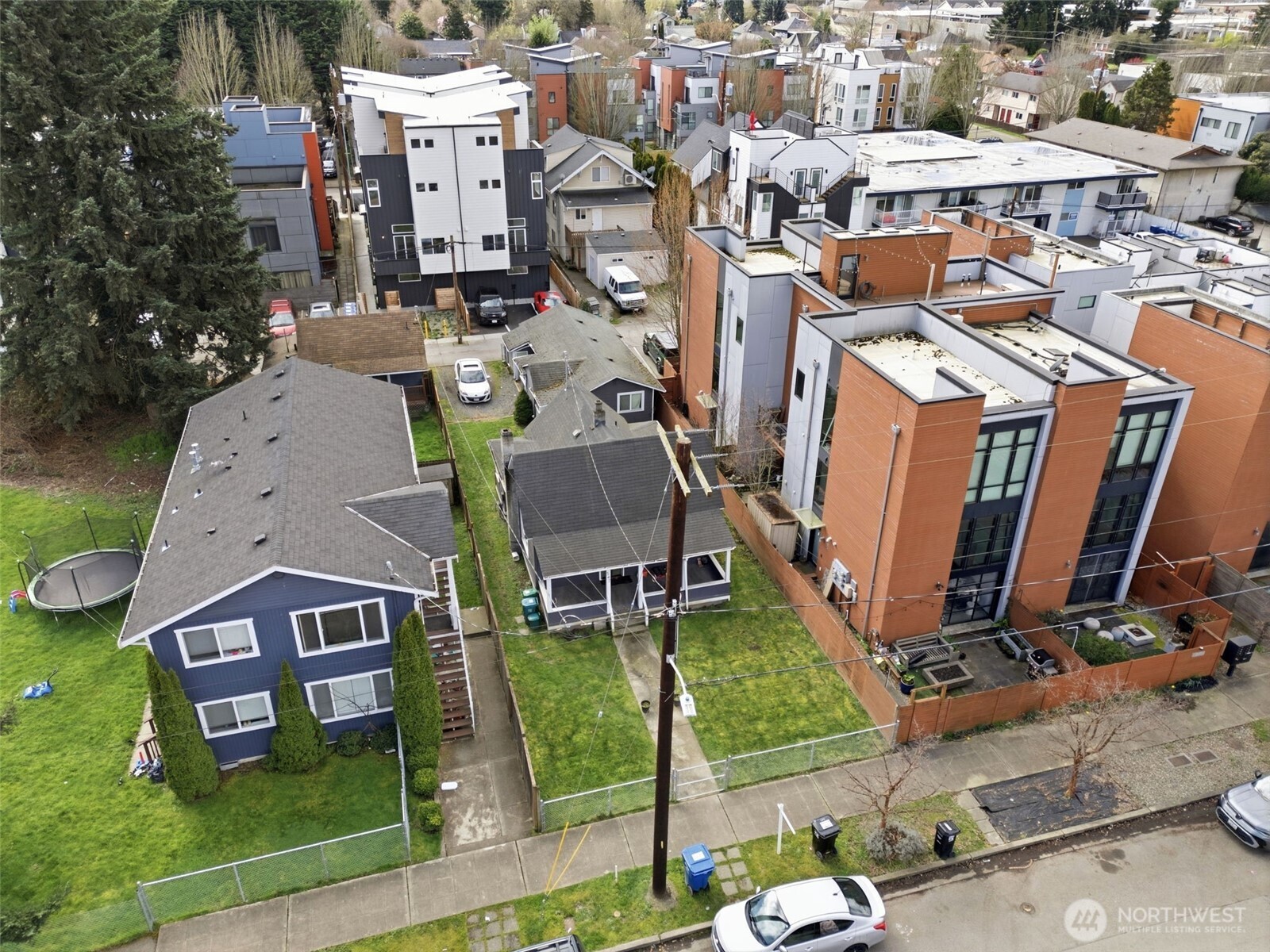 547 South Sullivan Street Seattle, WA 98108 - Photo 2 of 22