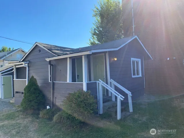 $634,000 | 547 South Sullivan Street, Seattle, WA 98108