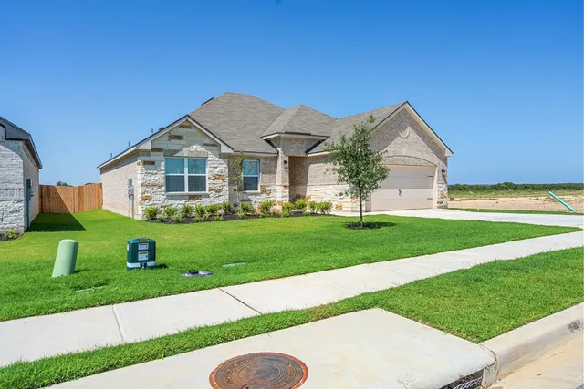 $403,900 | 505 West Luna Blue Lane, Jarrell, TX 76537