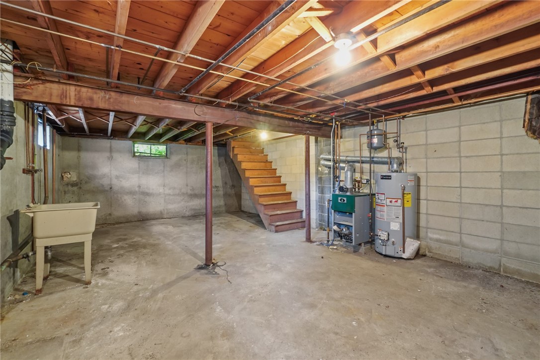 119 Rounds Avenue East Providence, RI 02915 - Photo 15 of 21
