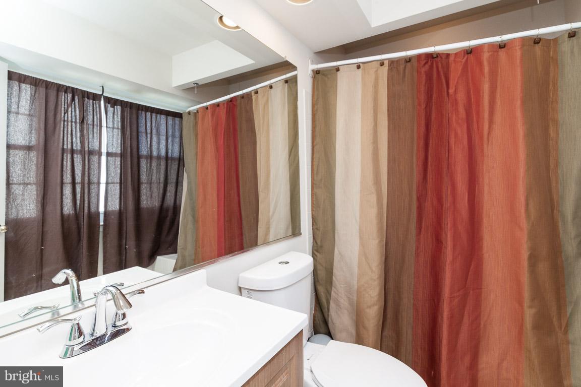 7016 Dew Drop Way Clinton, MD 20735 - Photo 15 of 21 Bath