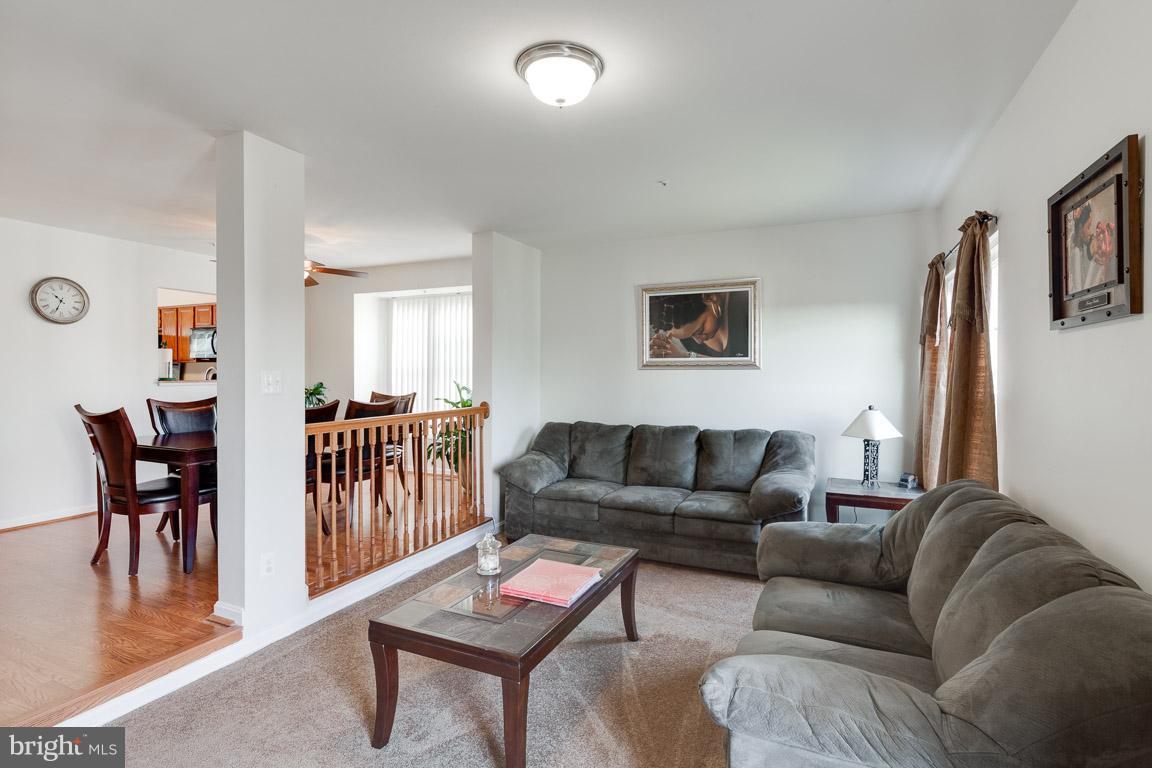 7016 Dew Drop Way Clinton, MD 20735 - Photo 9 of 21 Living Room