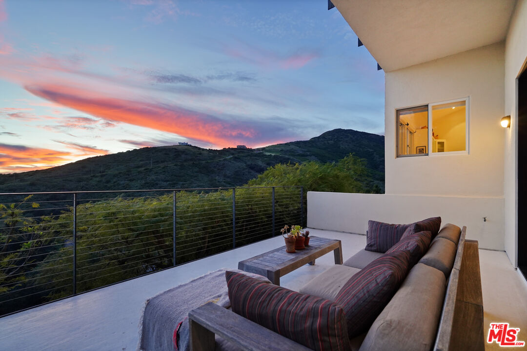 2727 Corral Canyon Road Malibu, CA 90265 - Photo 9 of 43