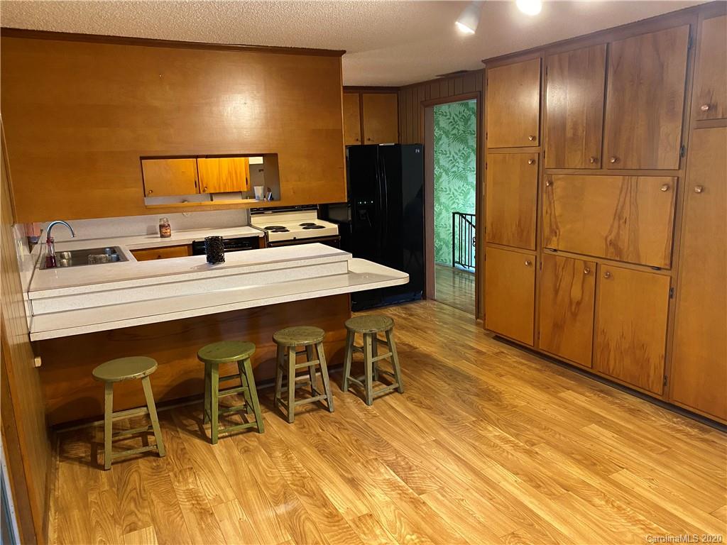4067 Section House Road Hickory, NC 28601 - Photo 15 of 37 Gallery Image 15