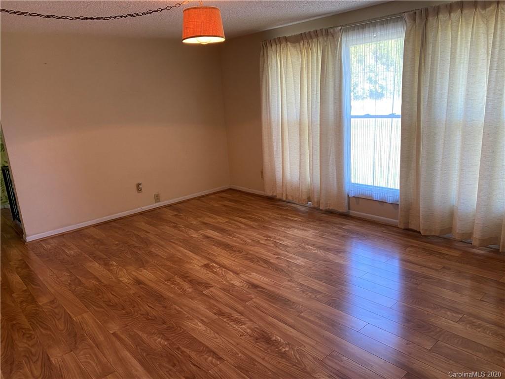 4067 Section House Road Hickory, NC 28601 - Photo 7 of 37 Gallery Image 7
