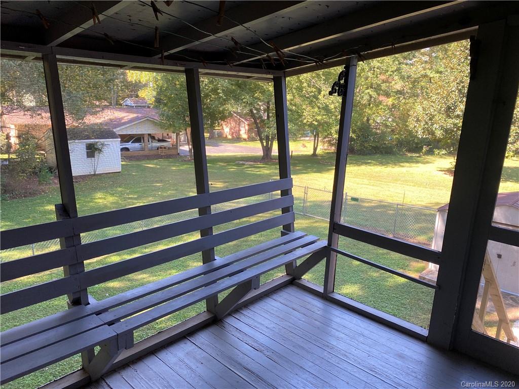 4067 Section House Road Hickory, NC 28601 - Photo 9 of 37 Gallery Image 9