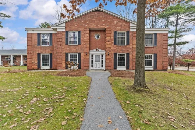 $249,900 | 100 Kennedy Drive, Unit 29, South Burlington, VT 05403