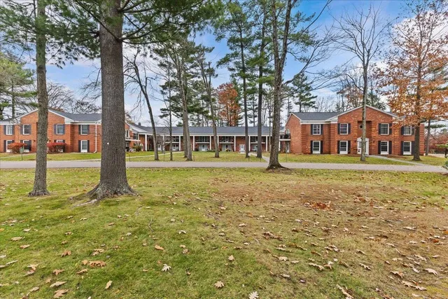 $249,900 | 100 Kennedy Drive, Unit 29, South Burlington, VT 05403