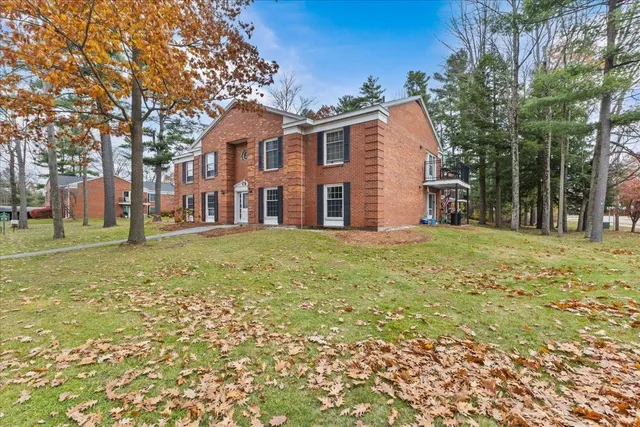 $249,900 | 100 Kennedy Drive, Unit 29, South Burlington, VT 05403