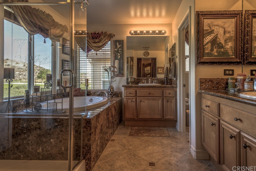 29021 Mirada Circulo Valencia, CA 91354 - Photo 28 of 57