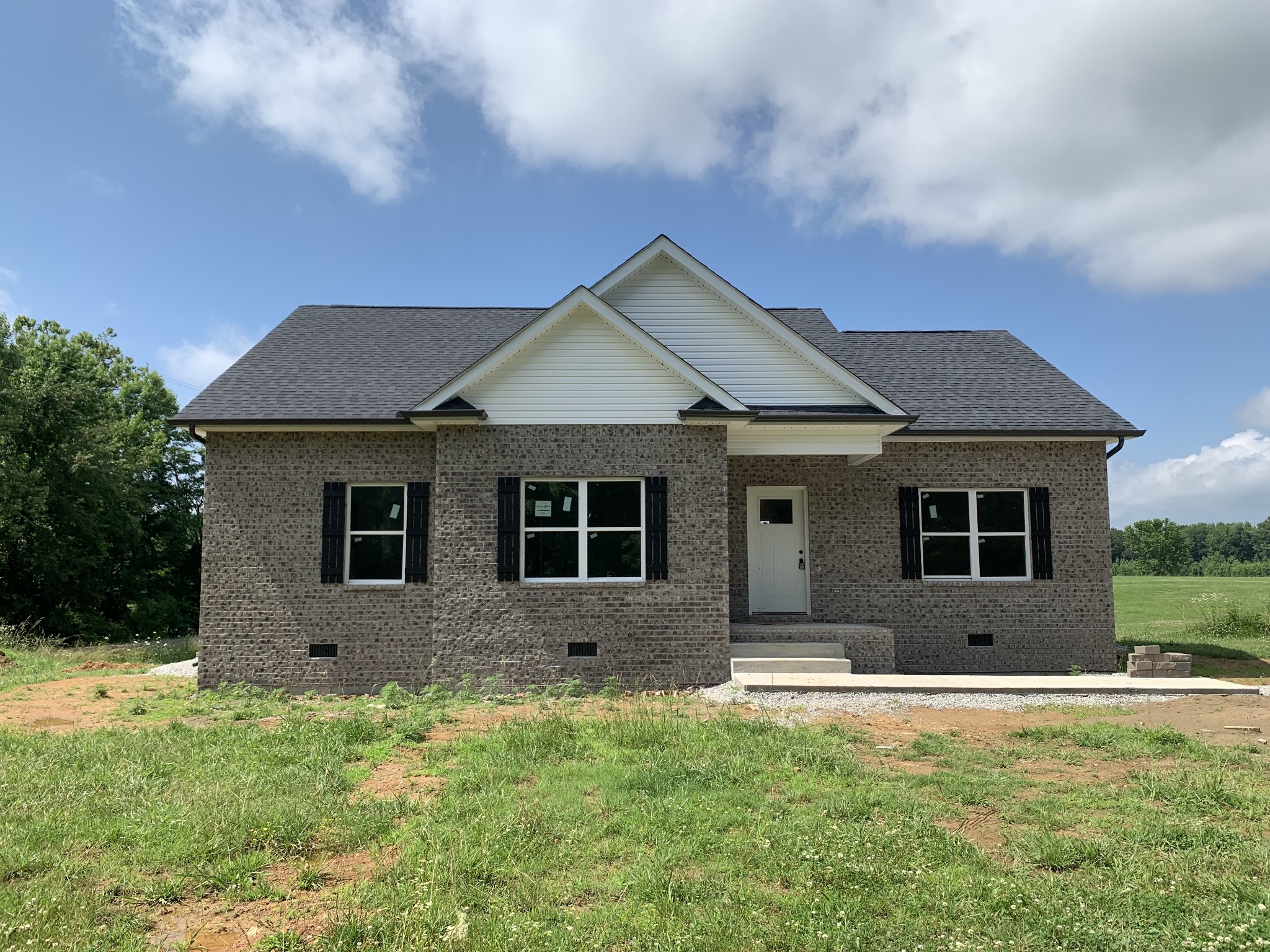 1409 Ridge Road Dickson, TN 37055 - Photo 1 of 10 Gallery Image 1