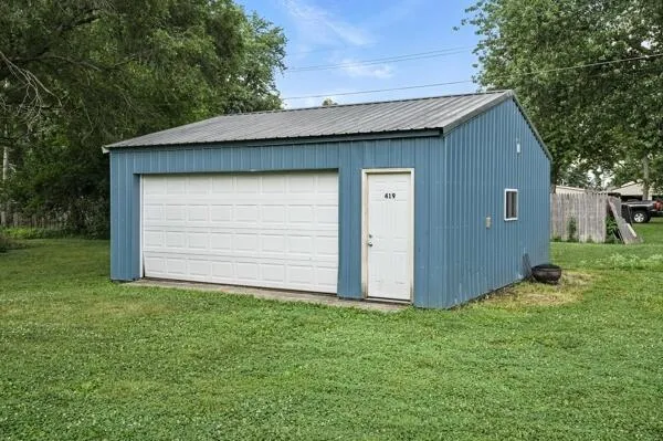 $70,000 | 419 Clay Street, Morocco, IN 47963