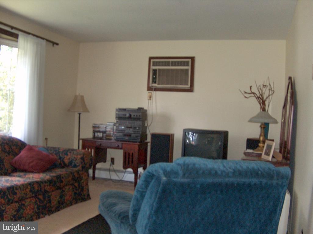 3406 Bossler Road Elizabethtown, PA 17022 - Photo 2 of 18 Gallery Image 2