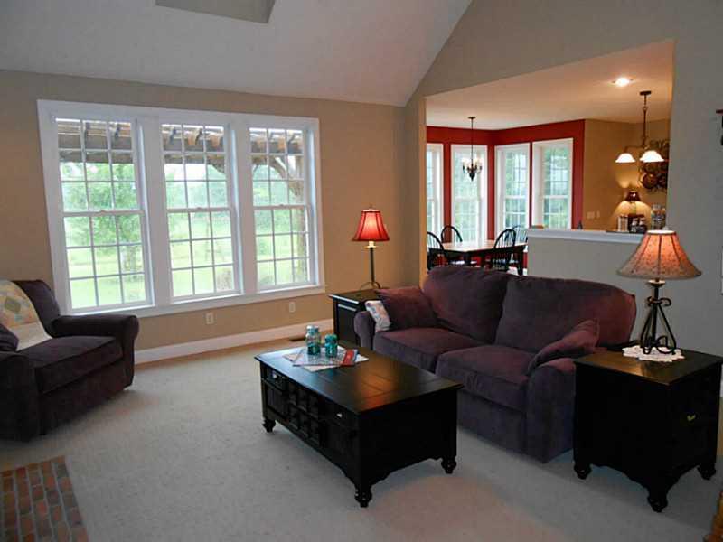 8153 Stringtown Road Mechanicsburg, OH 43044 - Photo 4 of 25