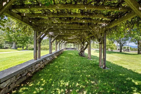 $9,999,000 | 4 Windmill Hill Road, Dublin, NH 03444