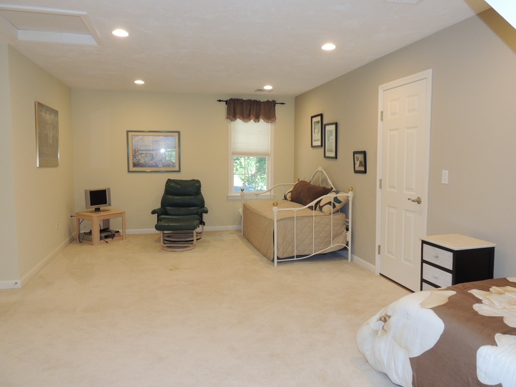 29 Brewster Road, Unit 29 Stoughton, MA 02072 - Photo 13 of 25 Gallery Image 13
