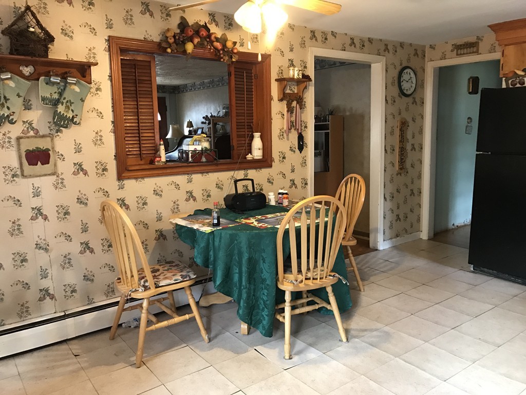 94 Richmond Road Freetown, MA 02702 - Photo 7 of 17 Gallery Image 7