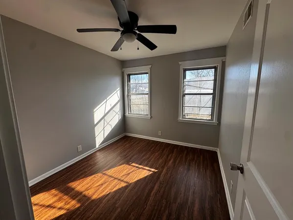 $229,900 | 600 East 5th Street, Ferris, TX 75125