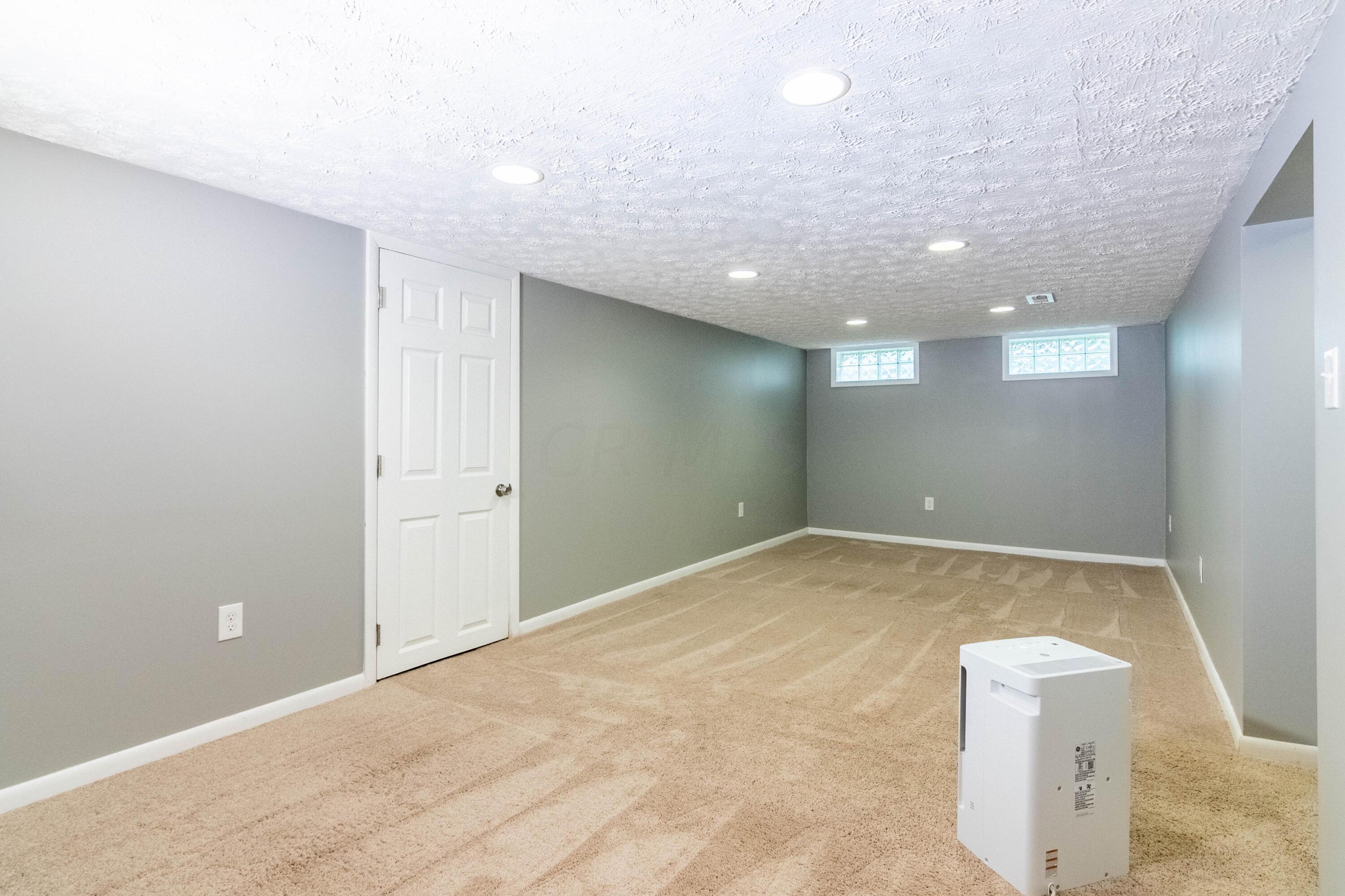 2522 Nottingham Road Columbus, OH 43221 - Photo 24 of 44 DSC_6425-HDR