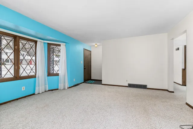 $380,000 | 1619 Sentinal Street Southwest, Wyoming, MI 49519