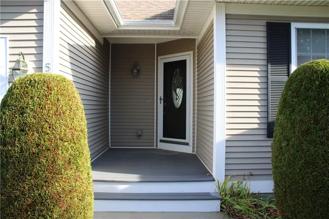 $3,100 | 5 Kristin Court, Coventry, RI 02816