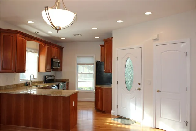 $3,100 | 5 Kristin Court, Coventry, RI 02816