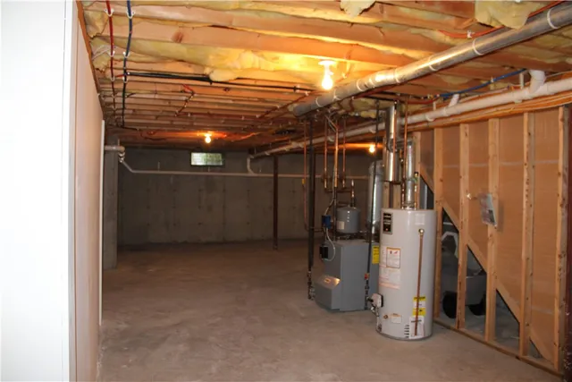 $3,100 | 5 Kristin Court, Coventry, RI 02816