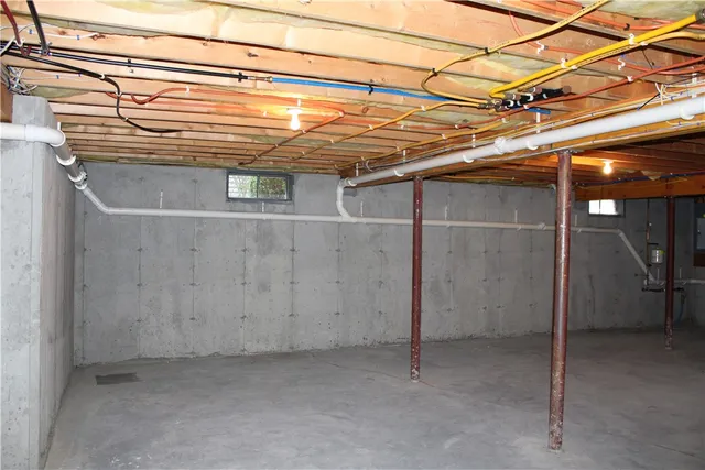 $3,100 | 5 Kristin Court, Coventry, RI 02816