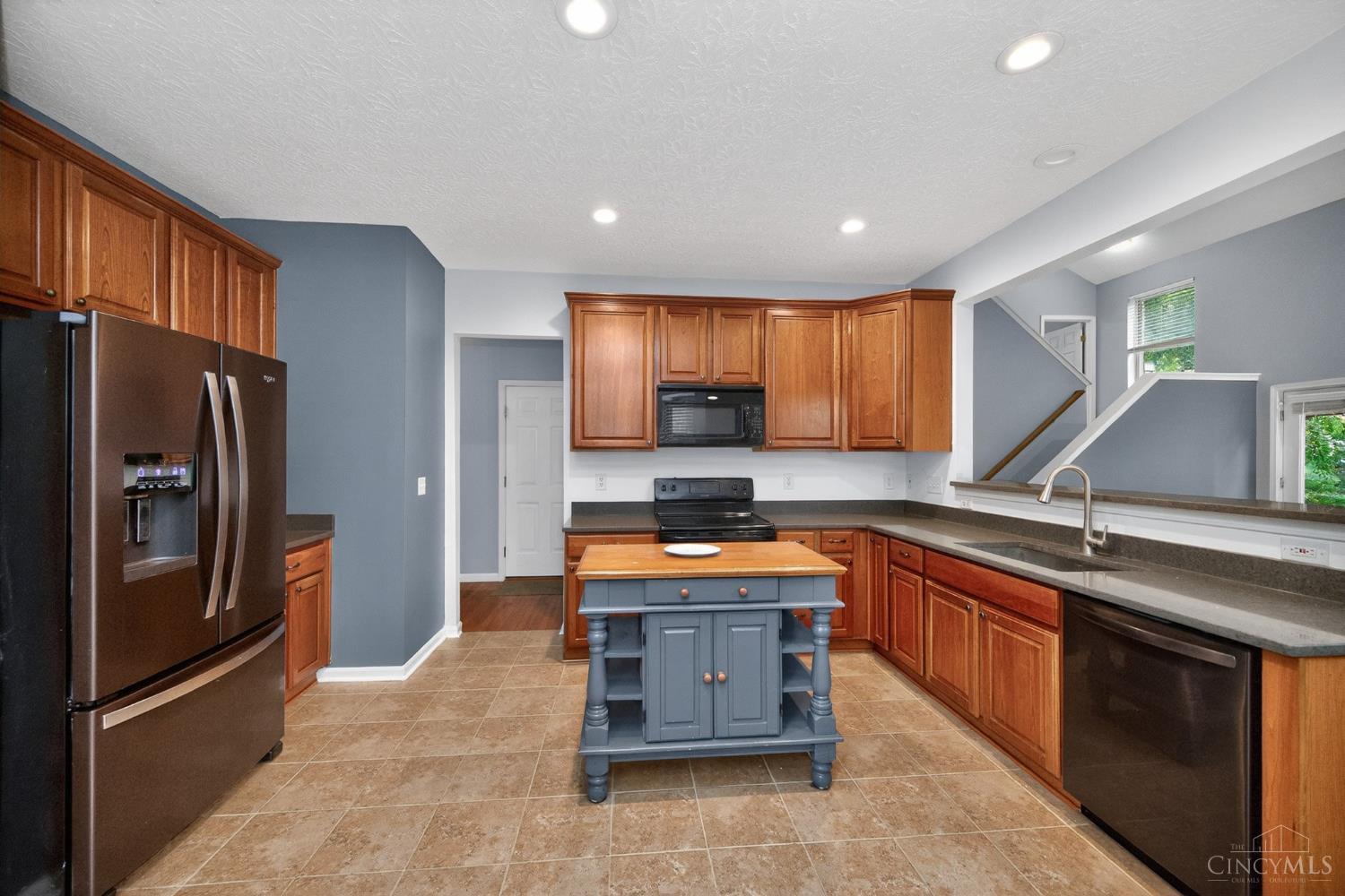 218 Heffron Circle Maineville, OH 45039 - Photo 13 of 59