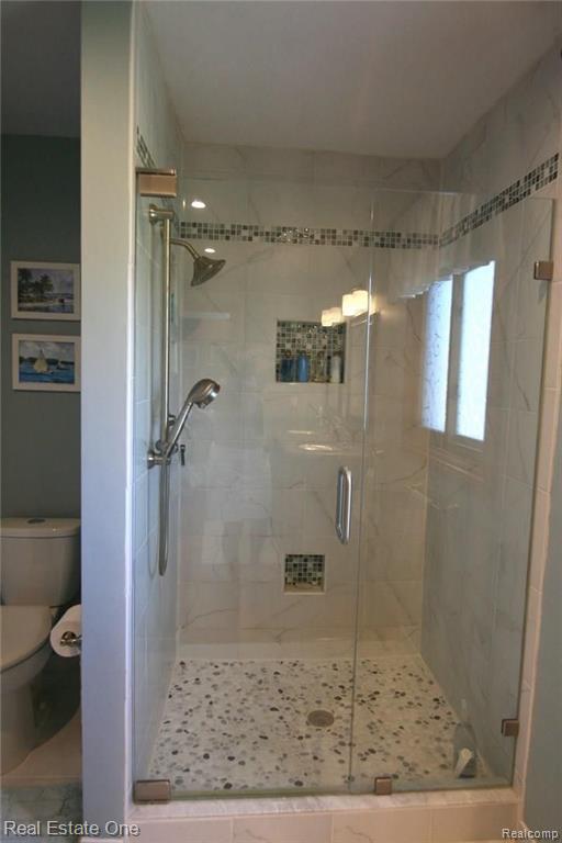 2216 Rochelle Park Drive Rochester Hills, MI 48309 - Photo 24 of 34