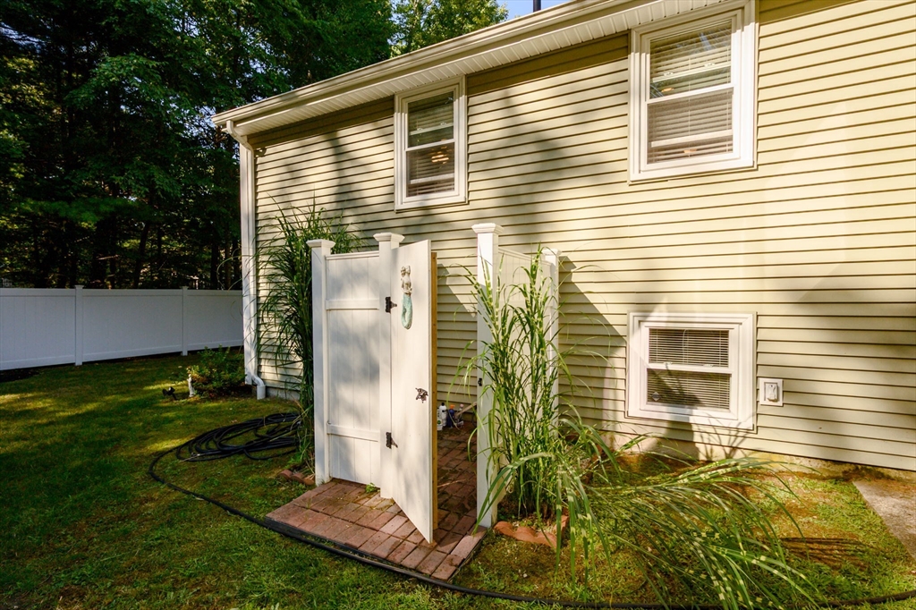 258 State Street Hanson, MA 02341 - Photo 30 of 38