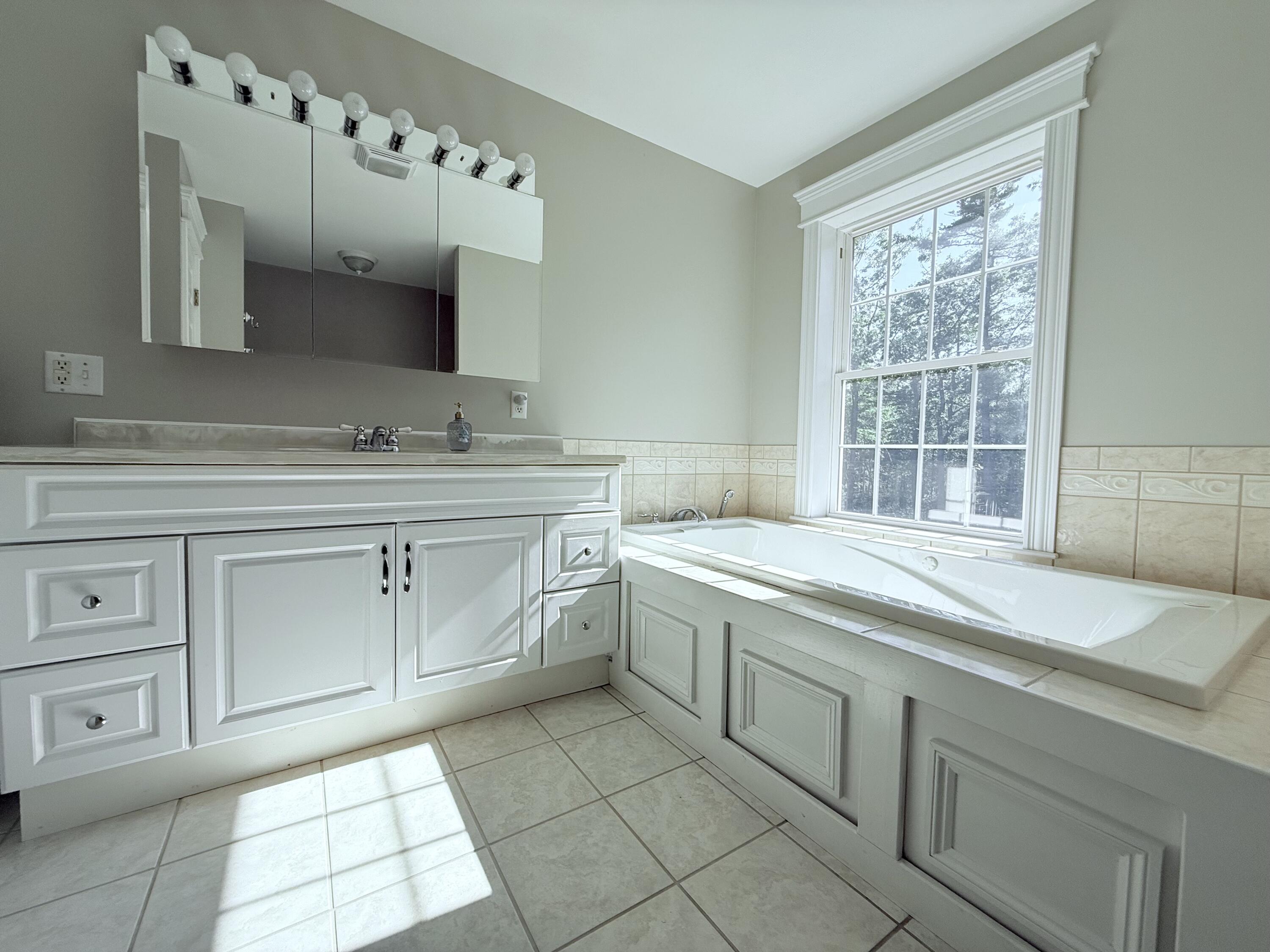 134 Pine Ledge Road Bangor, ME 04401 - Photo 53 of 82 Primary Bathroom