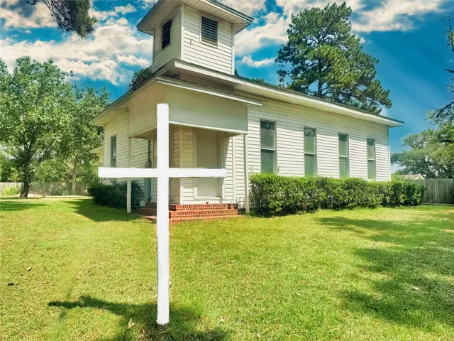 $90,000 | 142 Rowe Lane, Moscow, TX 75960