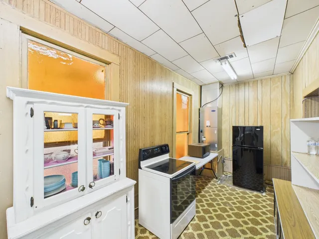 $90,000 | 142 Rowe Lane, Moscow, TX 75960