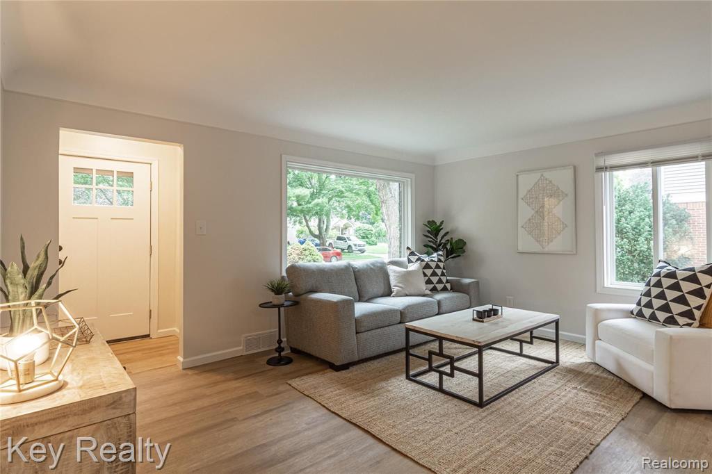 503 Woodside Road Royal Oak, MI 48073 - Photo 9 of 73