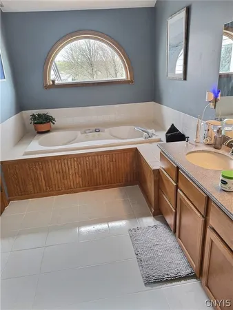 $3,100 | 61 Midlake Circle, Manlius, NY 13057