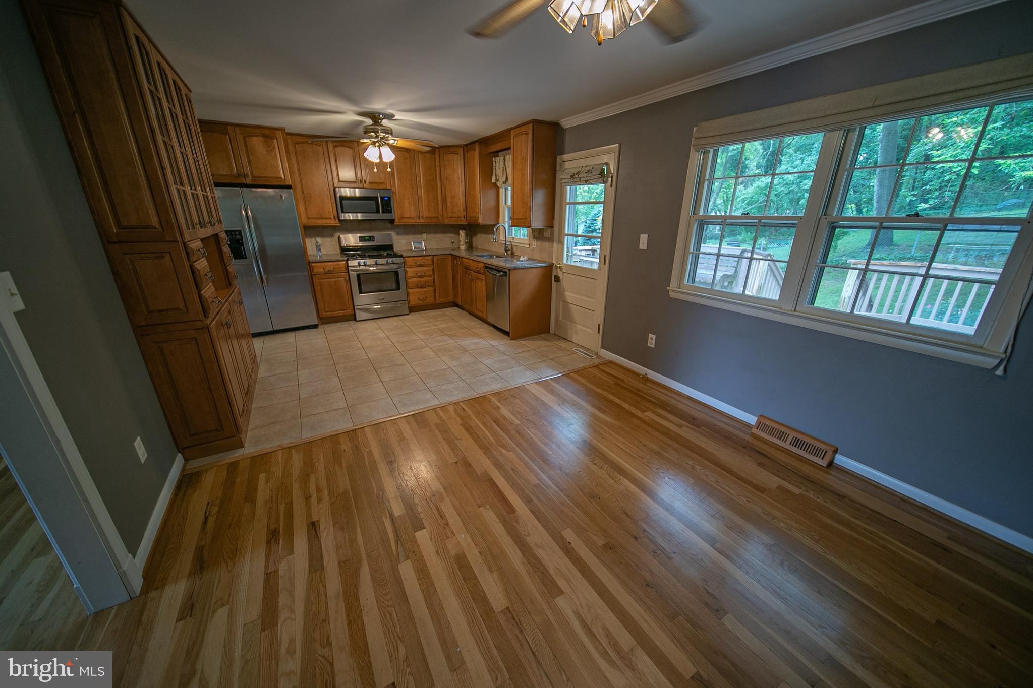 102 Bosun Road Arnold, MD 21012 - Photo 8 of 28 Gallery Image 8