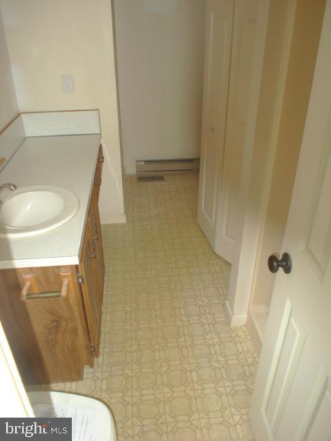 8024 Ridge Road Frederick, MD 21702 - Photo 14 of 20 Bath