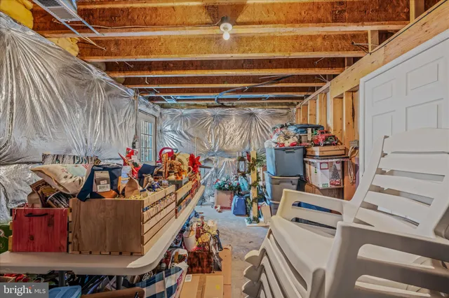 $299,900 | 43 Scarboro Drive, Bunker Hill, WV 25413